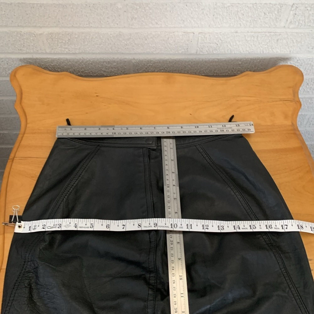 Tarazzia Vintage Black 100% Genuine Leather Pencil Skirt Juniors 9/10 Lined GUC - Picture 8 of 10